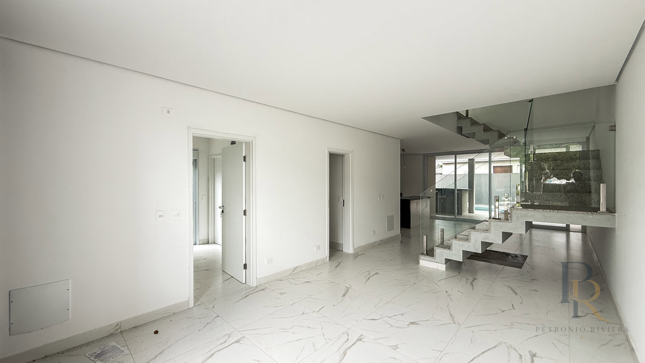 Casa em Condomínio — foto 2 de 35