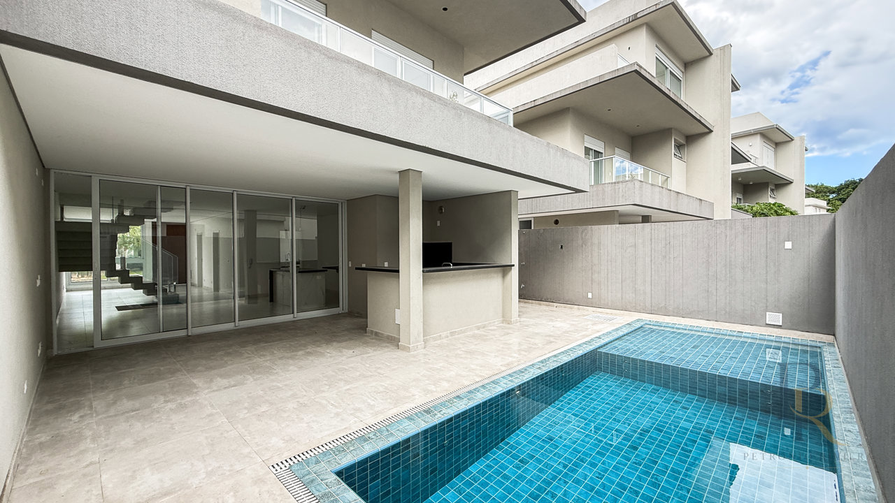 Casa em Condomínio — foto 1 de 6