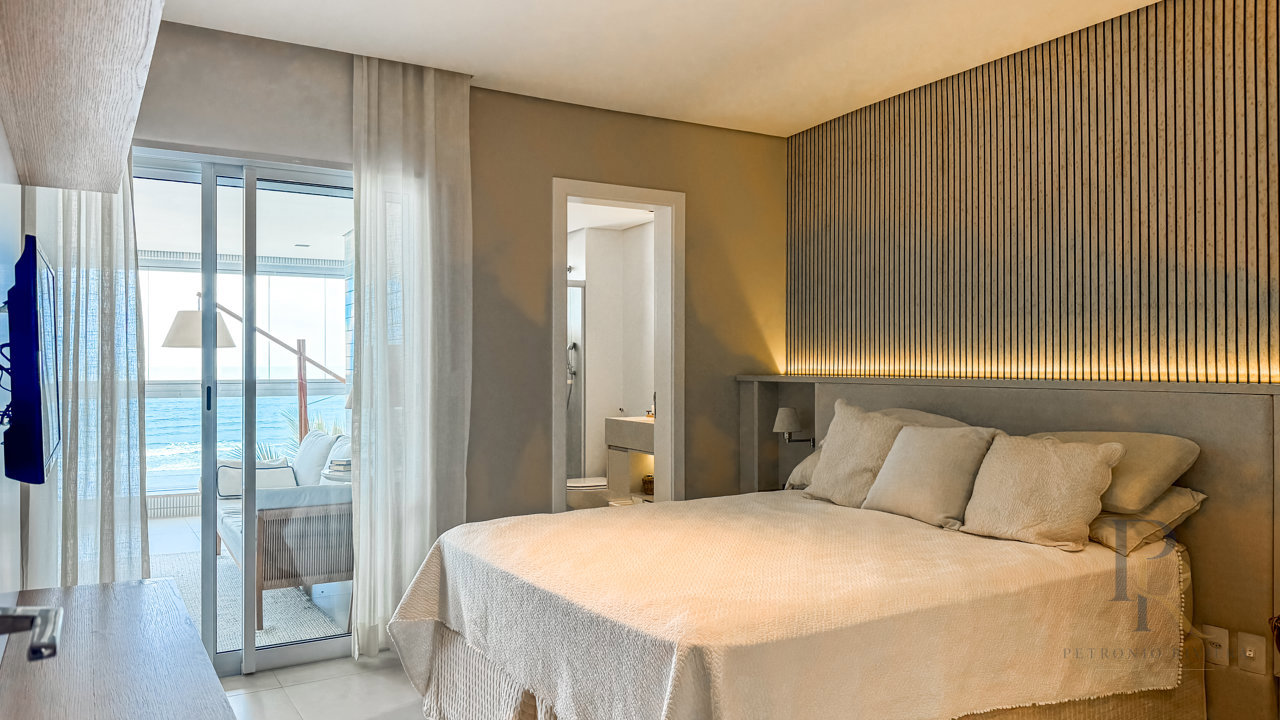 Apartamento pé na areia frontal — foto 24 de 61