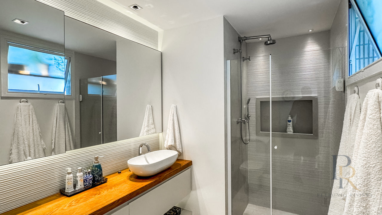 Apartamento pé na areia frontal — foto 38 de 61