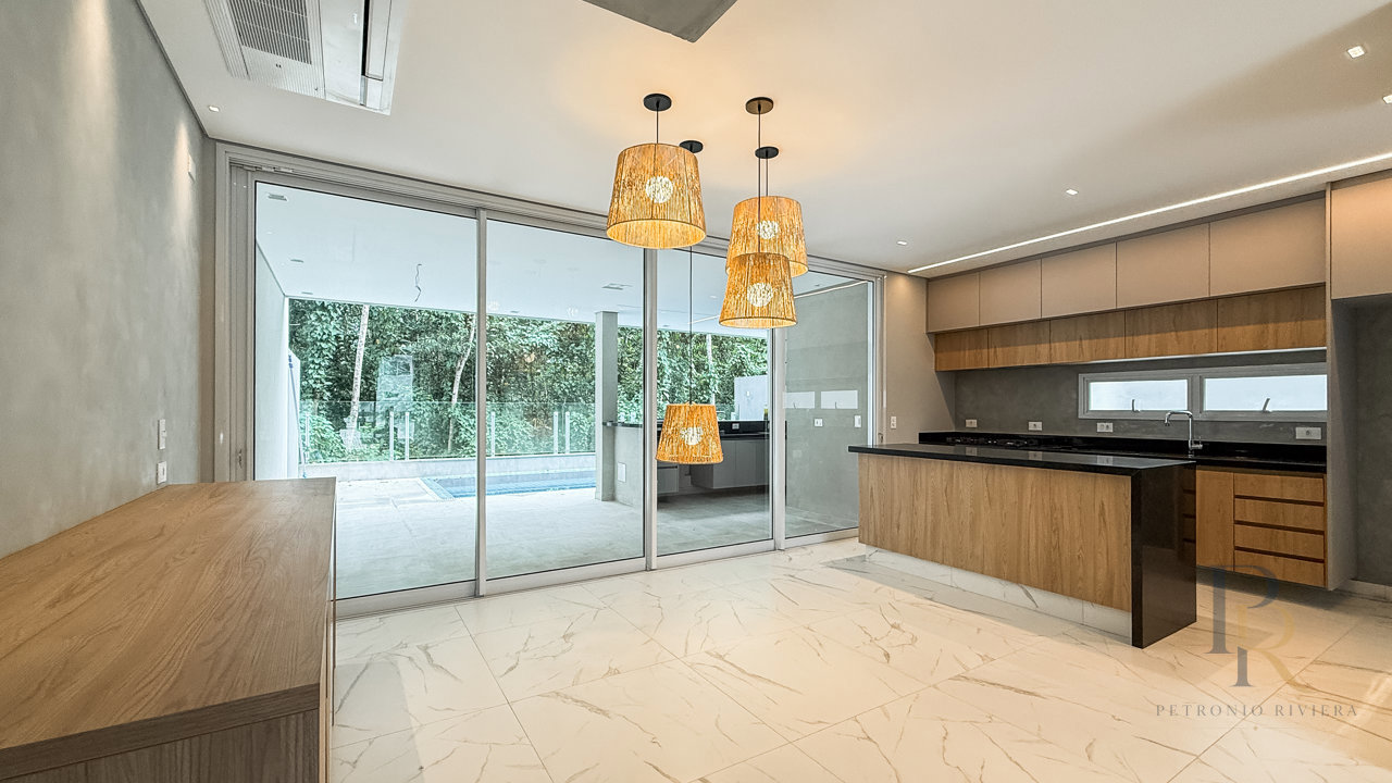 Casa em Condomínio — foto 4 de 38